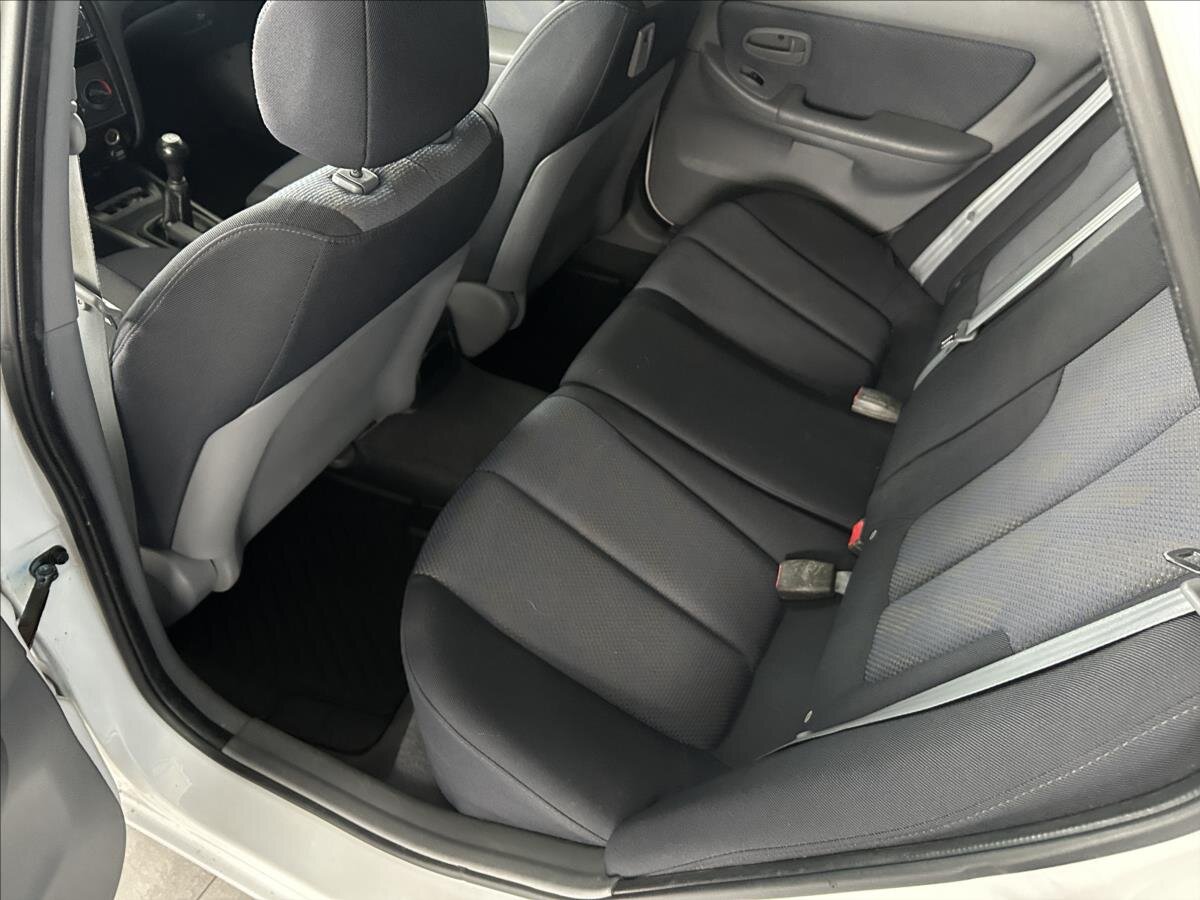 Hyundai Elantra Liftback 1,6 l 77 kw