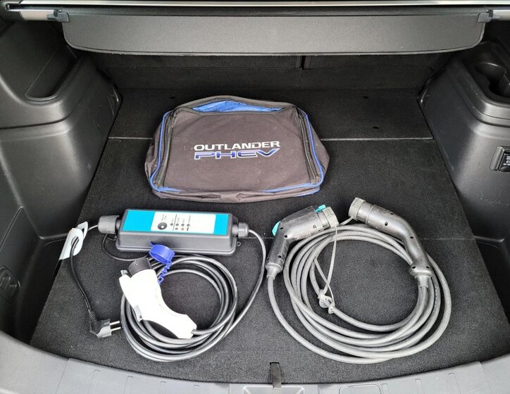 Mitsubishi Outlander SUV / Terénní 2,4 l 165 kw