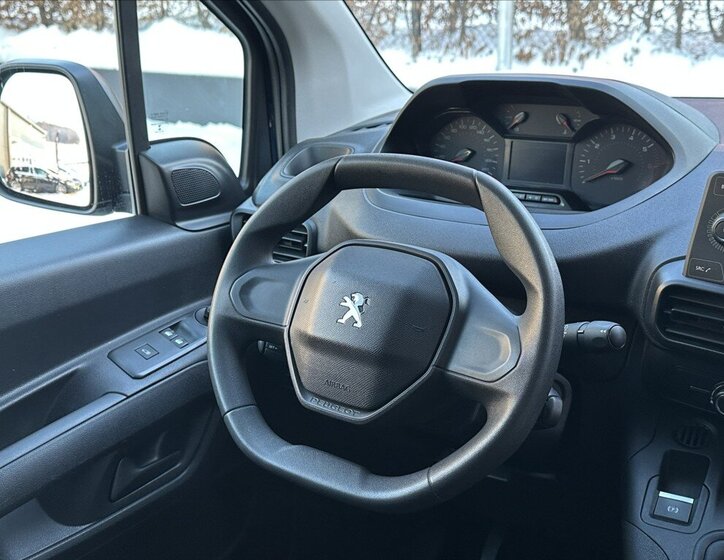 Peugeot Partner Skříň 1,5 l 75 kw