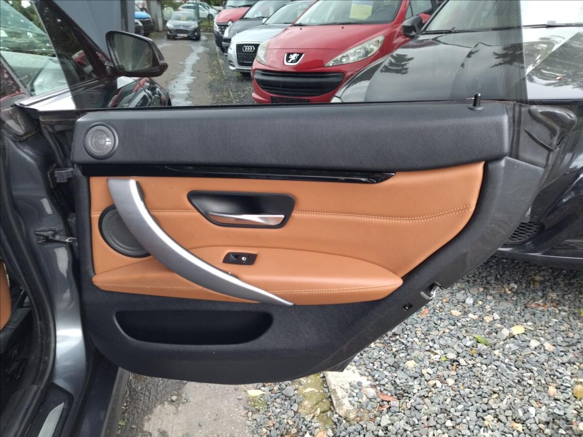 BMW Řada 4 Sedan / Limuzína 2,0 l 140 kw