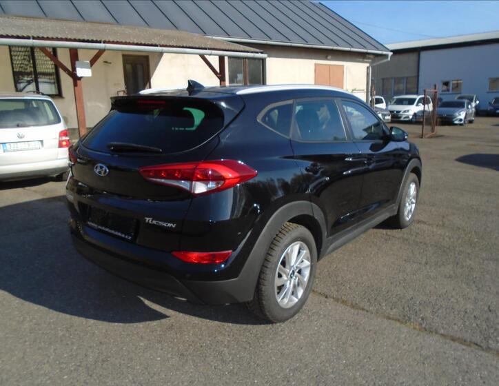 Hyundai Tucson 4