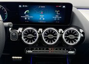 Mercedes-Benz GLA SUV / Terénní 1,3 l 160 kw