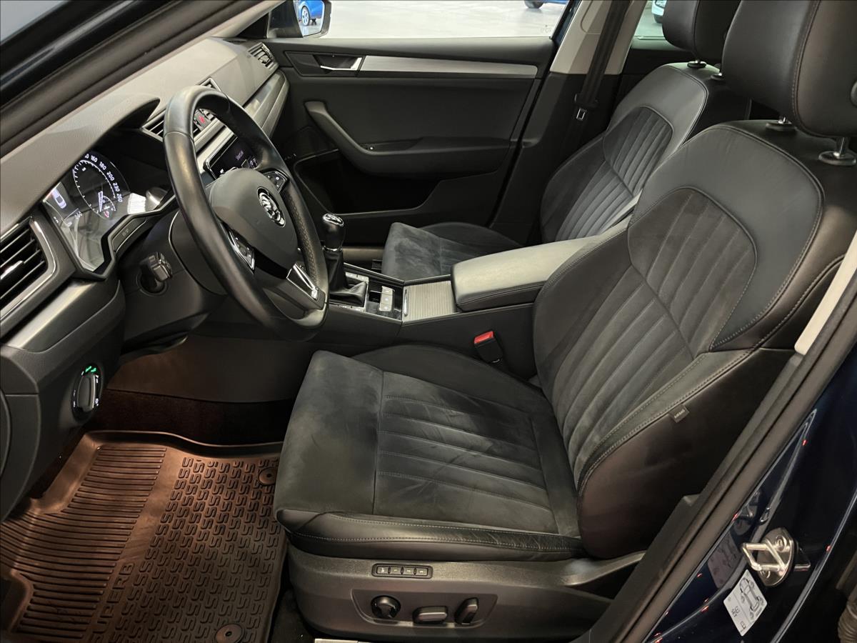 Škoda Superb
