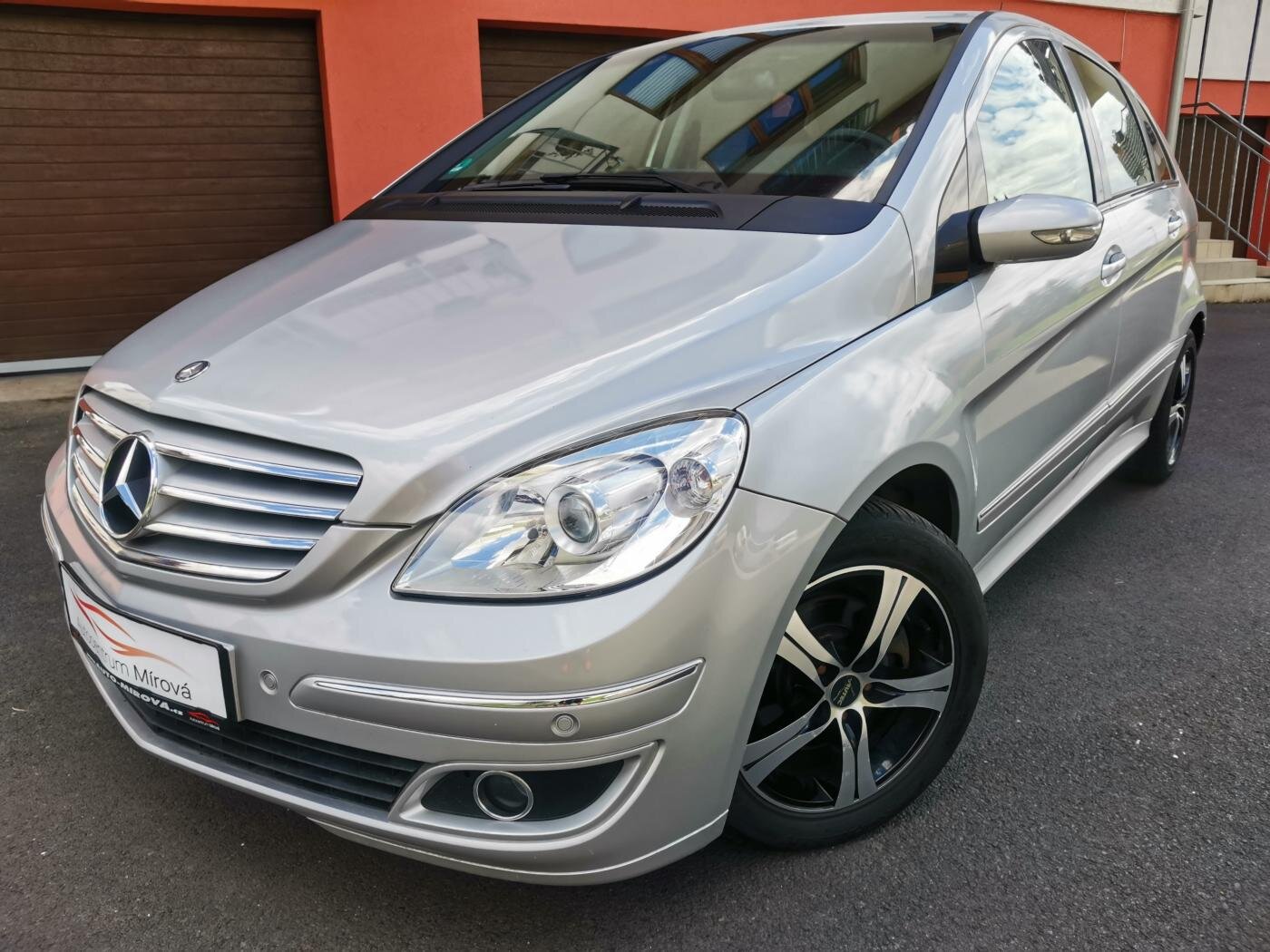 Mercedes-Benz Třídy B Hatchback 2,0 l 80 kw