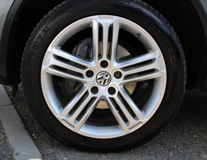 Volkswagen Touareg 37