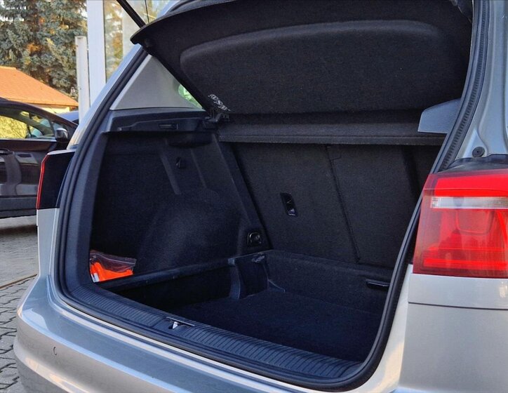 Volkswagen Golf Sportsvan Kombi 1,2 l 81 kw