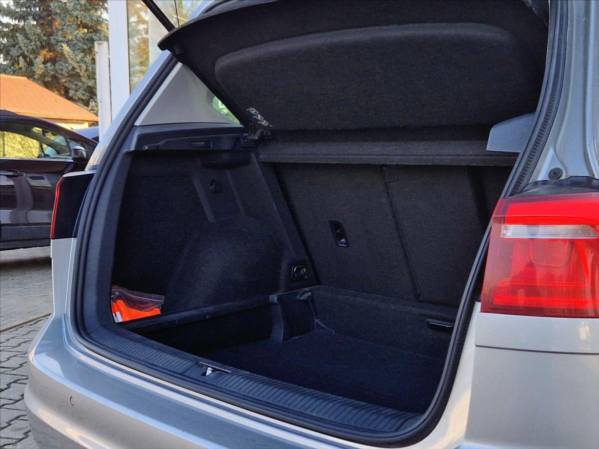 Volkswagen Golf Sportsvan Kombi 1,2 l 81 kw