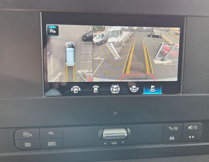 Mercedes-Benz Sprinter 12