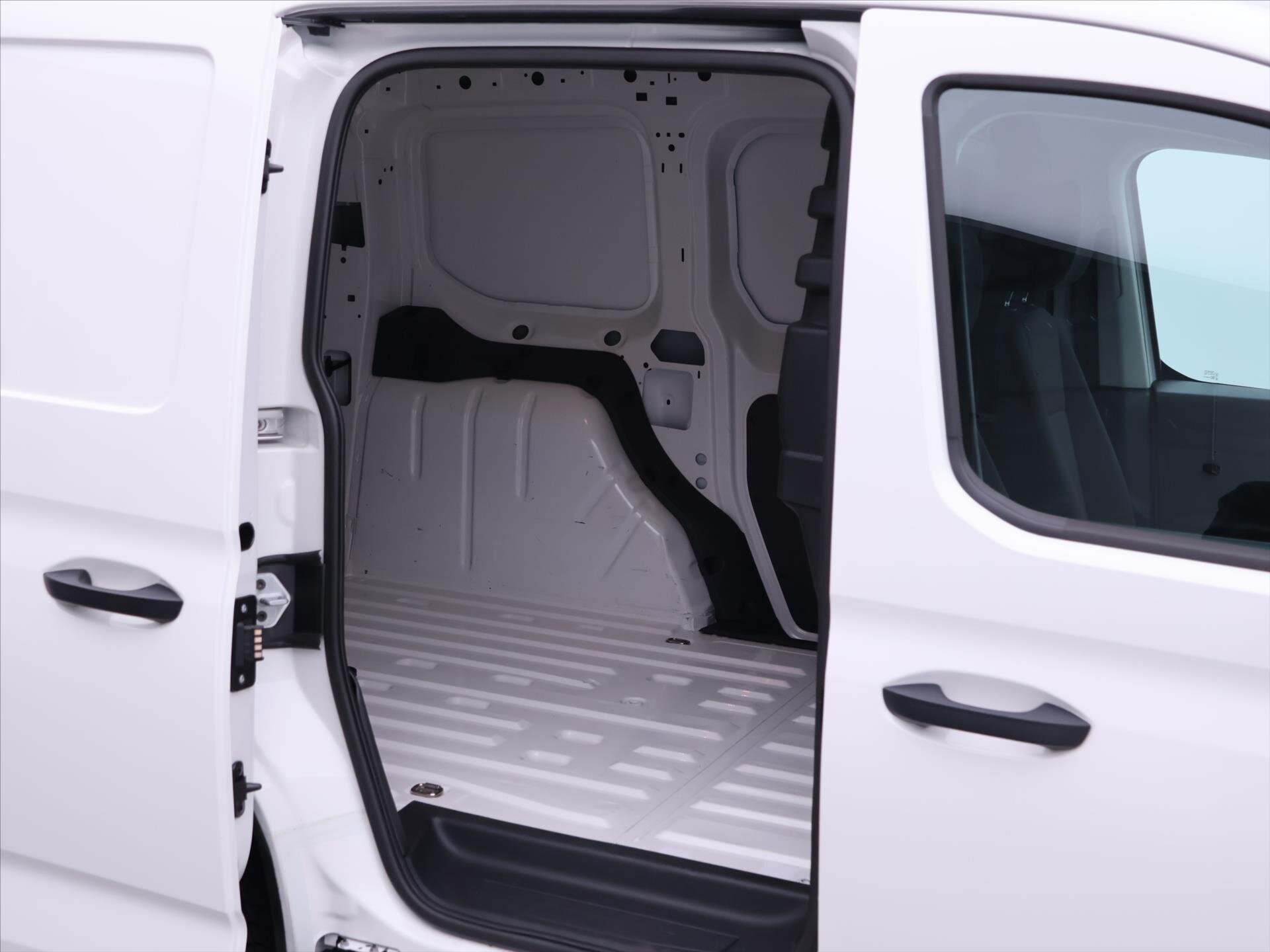 Volkswagen Caddy Skříň 2,0 l 75 kw