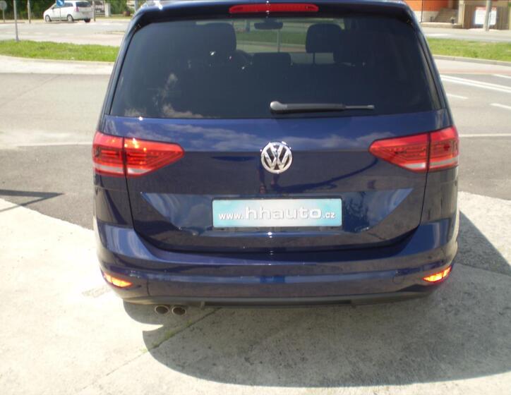Volkswagen Touran 4
