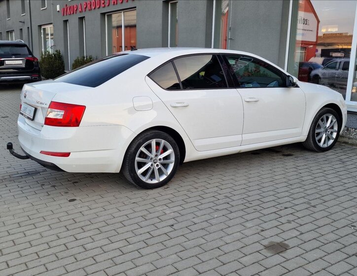 Škoda Octavia Sedan / Limuzína 2,0 l 110 kw