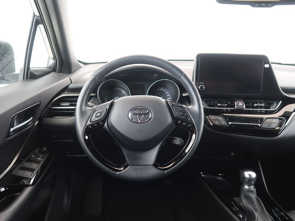 Toyota C-HR SUV 2,0 l 112 kw