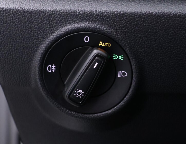 Volkswagen T-Roc SUV / Terénní 999,0 85 kw