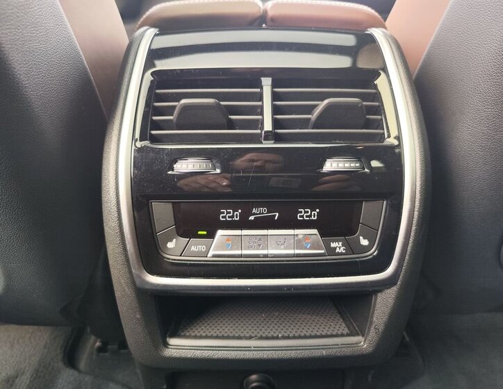 BMW X5 SUV / Terénní 3,0 l 250 kw