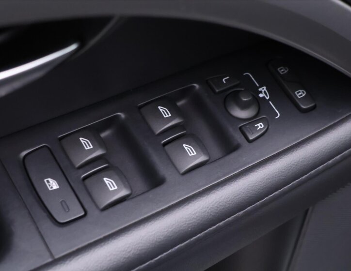 Volvo S80 Sedan / Limuzína 2,4 l 158 kw