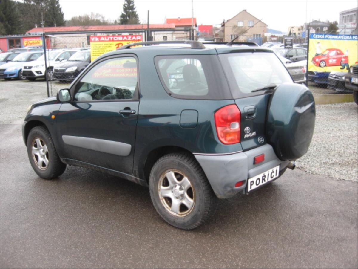 Toyota RAV4 Kombi 1,8 l 92 kw