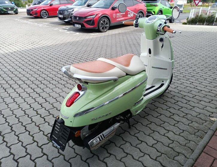 Peugeot Ostatní Ostatní 125,0 7 kw