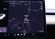 Tesla Model 3 Sedan 0,0 324 kw