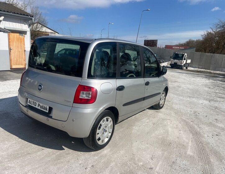 Fiat Multipla Kombi 1,9 l 1910 kw