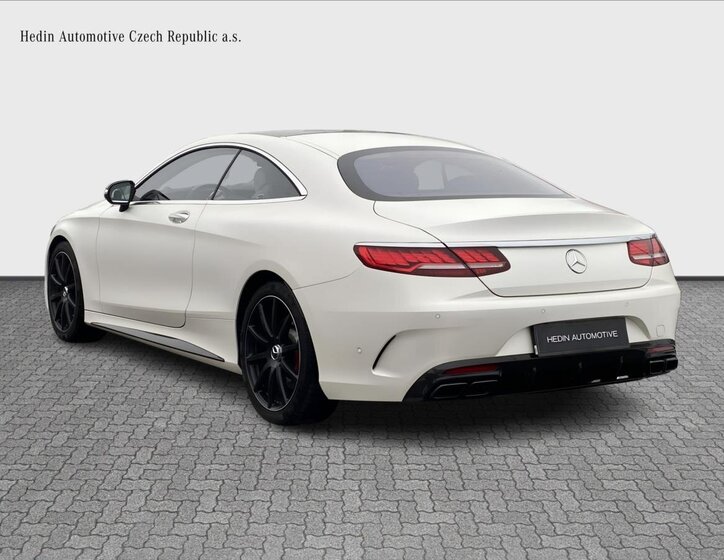 Mercedes-Benz Třídy S Kupé 4,0 l 450 kw