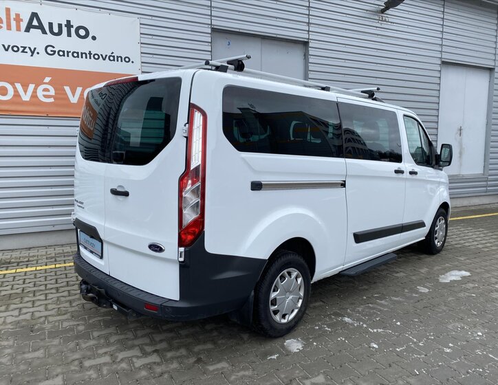 Ford Tourneo Custom MPV 2,0 l 96 kw