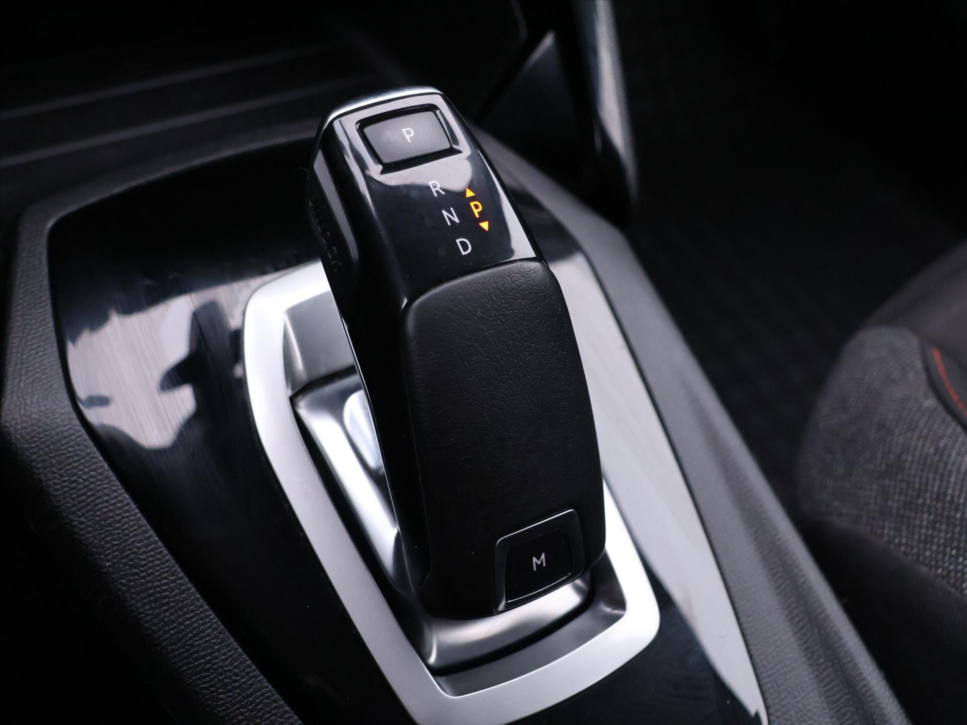 Peugeot 2008 SUV / Terénní 1,2 l 96 kw