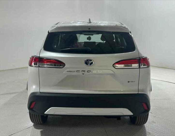 Toyota Corolla Cross 6