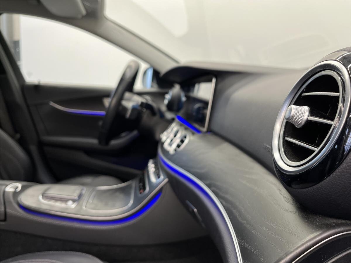 Mercedes-Benz Třídy E Kombi 2,0 l 147 kw