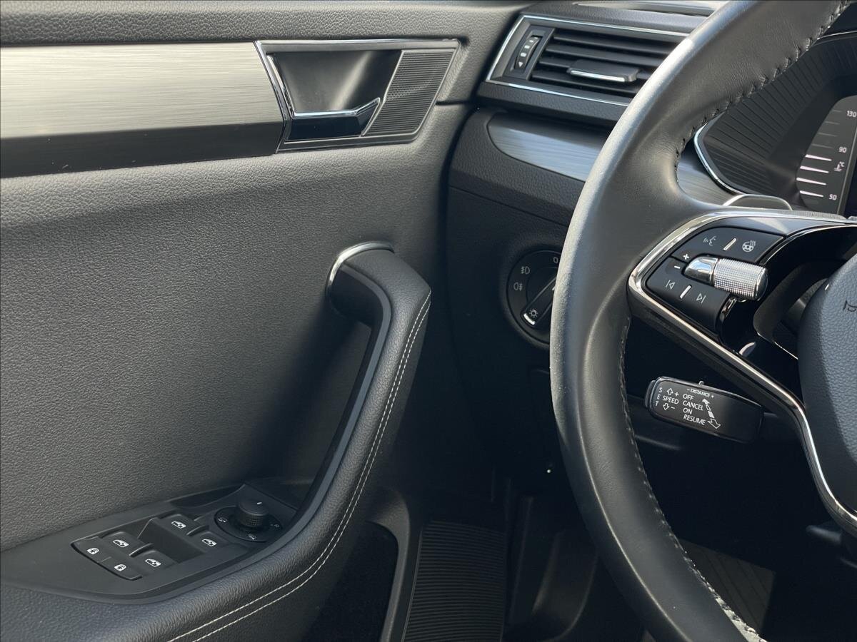 Škoda Superb Liftback 1,5 l 110 kw