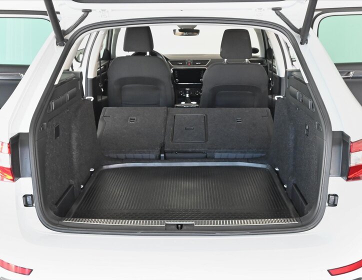 Škoda Superb Kombi 2,0 l 110 kw