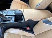 Lexus ES 300h Sedan / Limuzína 2,5 l 131 kw