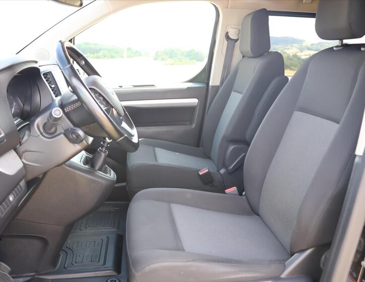 Toyota ProAce Verso 10