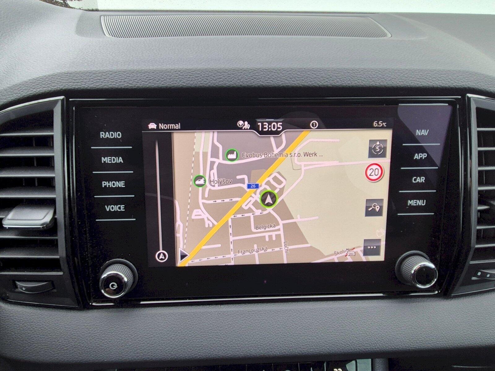 Škoda Karoq SUV / Terénní 1,5 l 110 kw