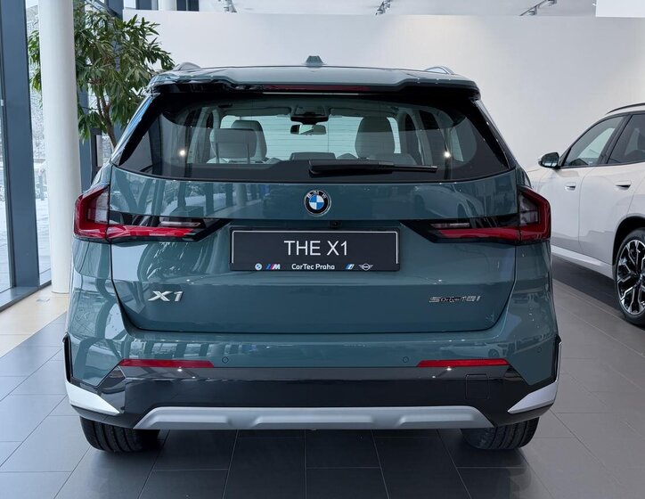 BMW X1 SUV 1,5 l 100 kw