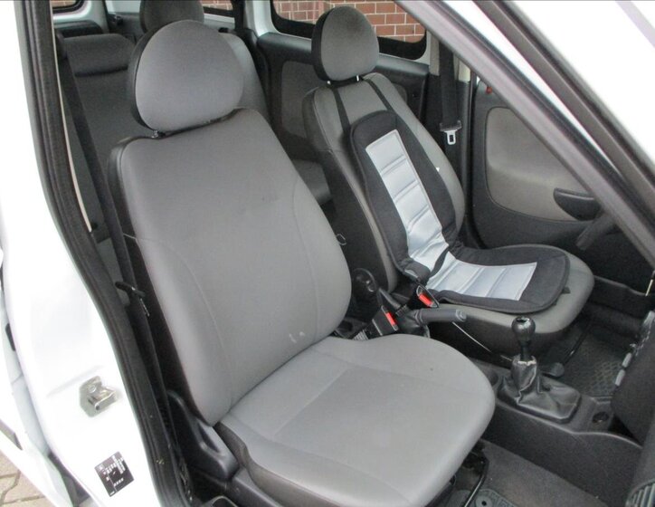 Opel Combo Kombi 1,7 l 74 kw