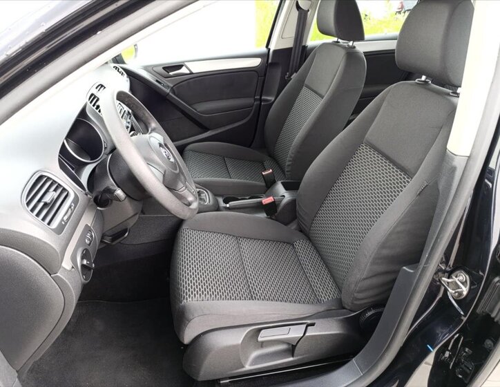 Volkswagen Golf Hatchback 1,6 l 77 kw