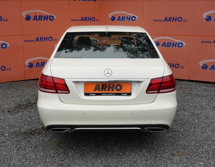 Mercedes-Benz Třídy E Sedan 2,1 l 125 kw