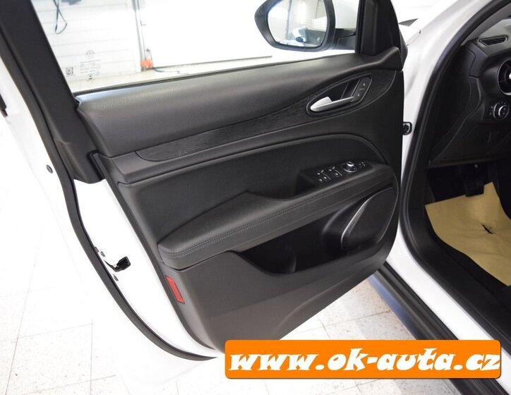 Alfa Romeo Stelvio SUV 0,0 140 kw