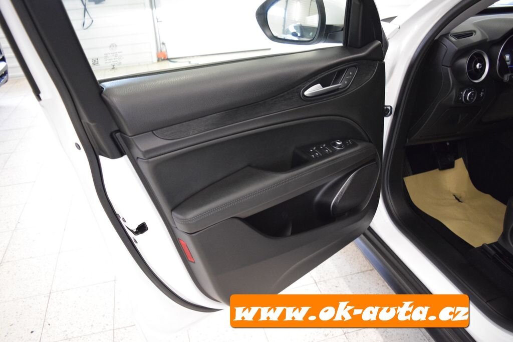 Alfa Romeo Stelvio SUV 0,0 140 kw