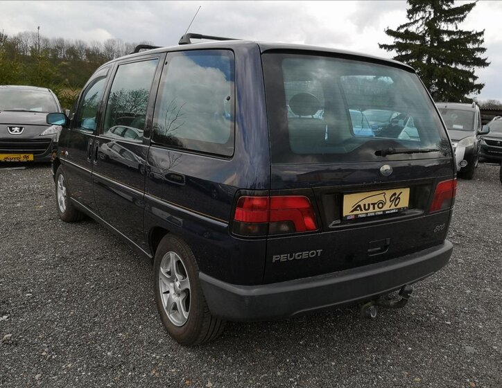 Peugeot 806 Kombi 2,1 l 80 kw