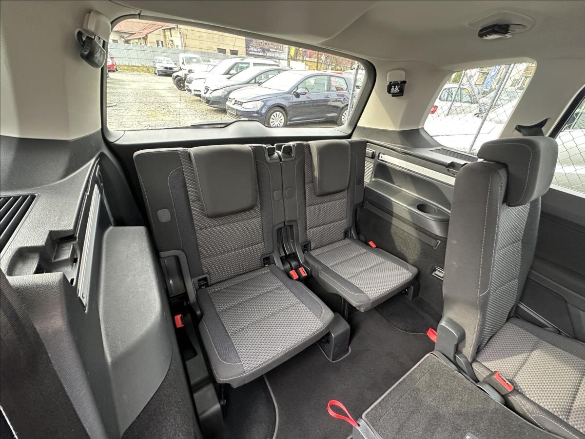 Volkswagen Touran MPV 1,2 l 81 kw
