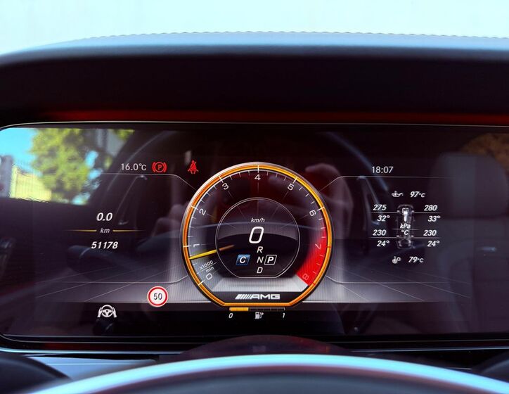 Mercedes-Benz Třídy E 24