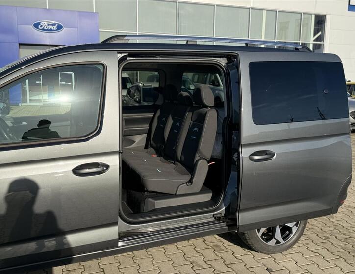 Ford Tourneo Connect 15