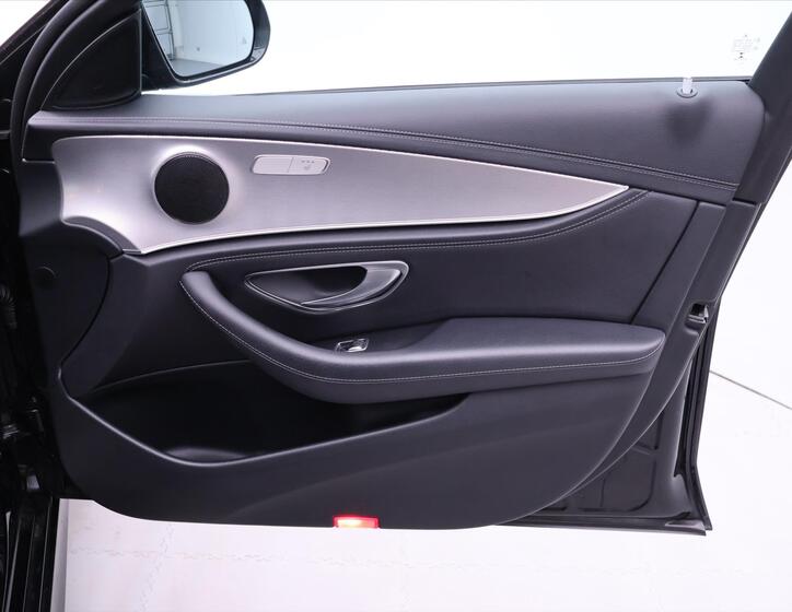 Mercedes-Benz Třídy E 14