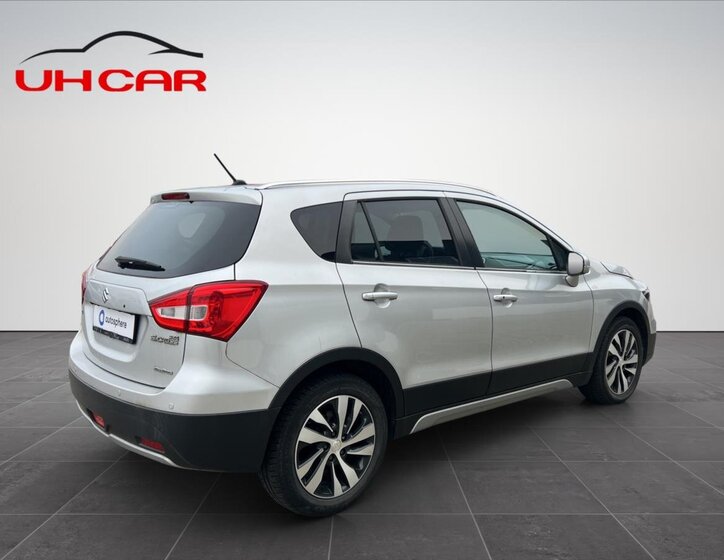 Suzuki SX4 S-Cross SUV / Terénní 1,4 l 103 kw