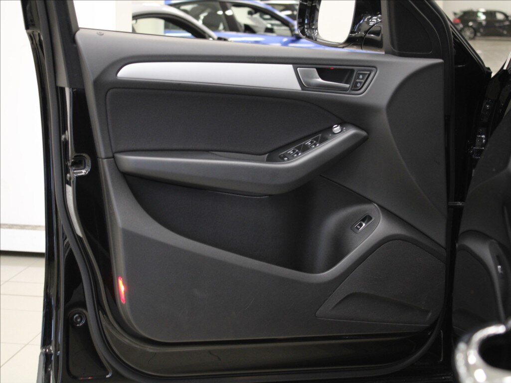 Audi Q5 SUV 2,0 l 140 kw