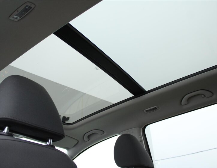 Volkswagen Touran MPV 2,0 l 103 kw