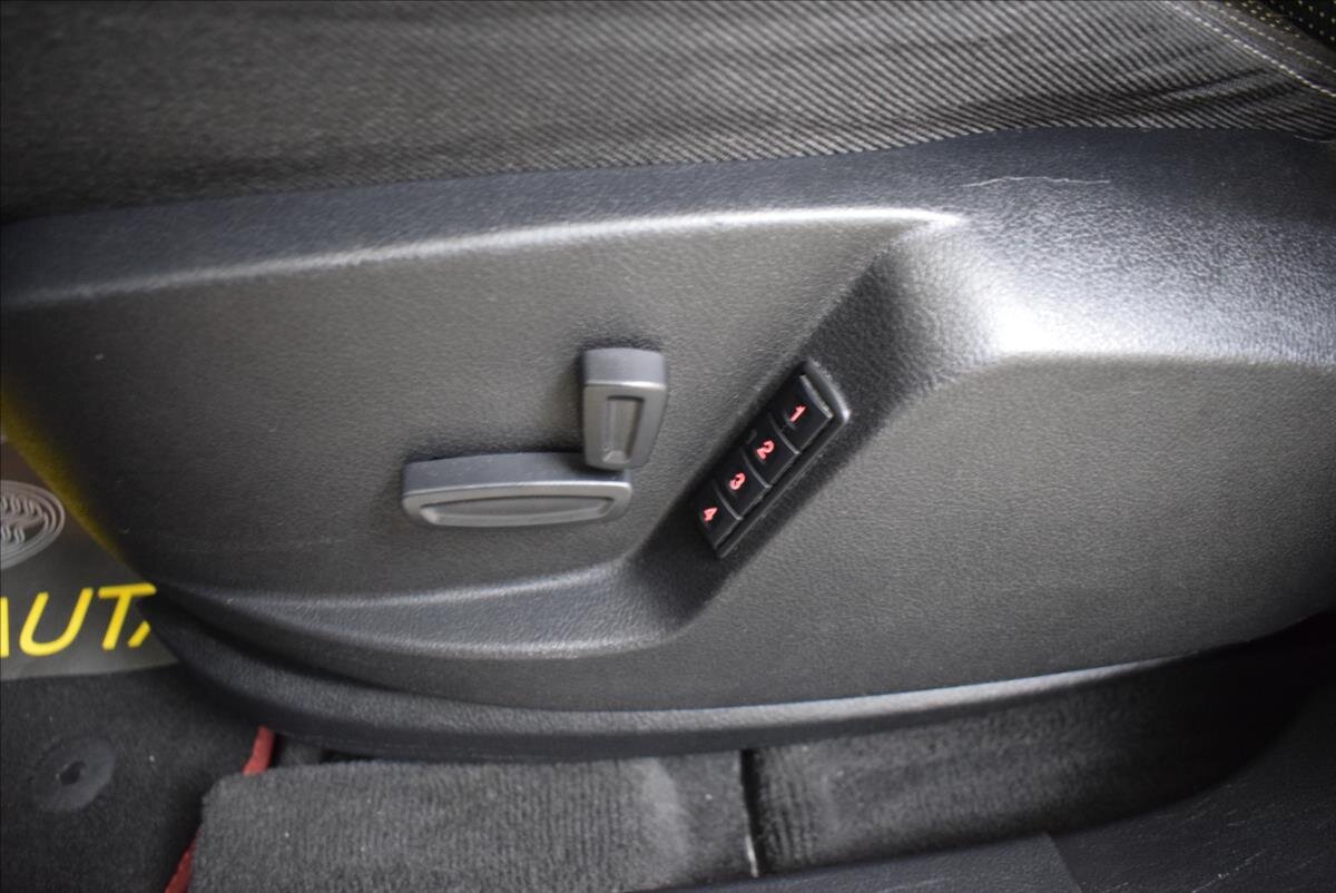 Ford S-MAX MPV 1,6 l 118 kw