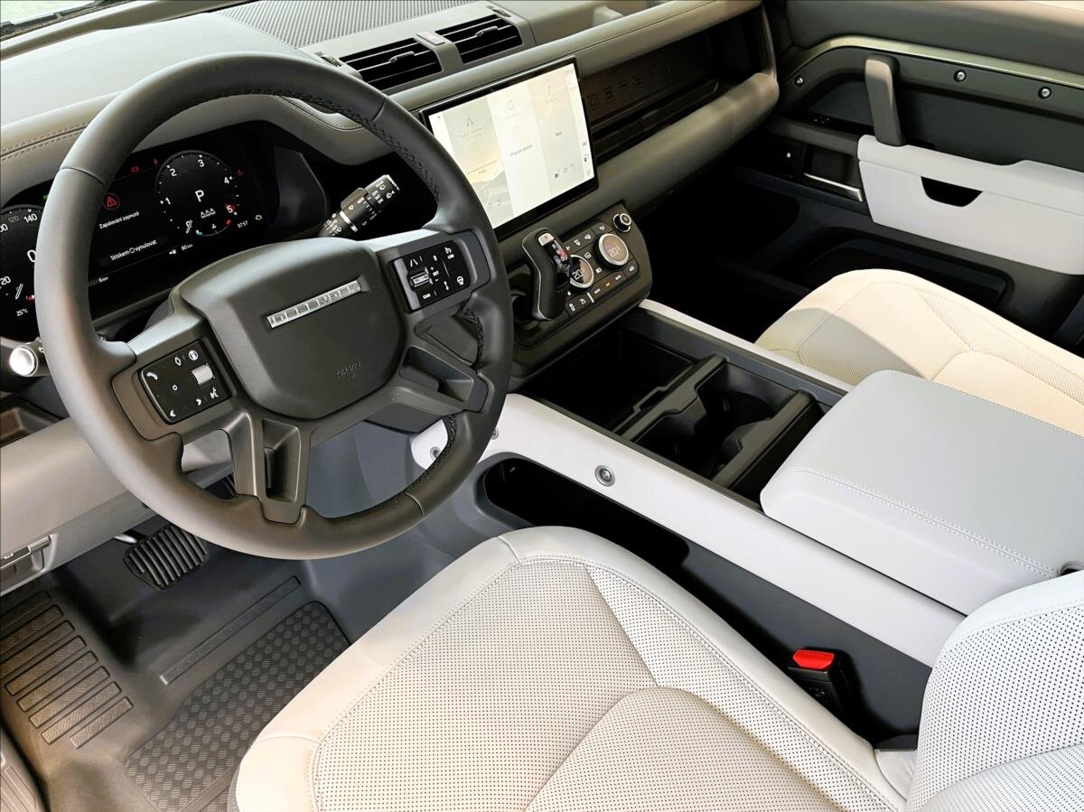 Land Rover Defender SUV / Terénní 3,0 l 183 kw