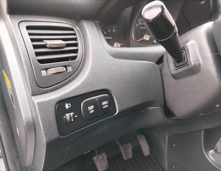 KIA Sportage SUV / Terénní 2,0 l 103 kw